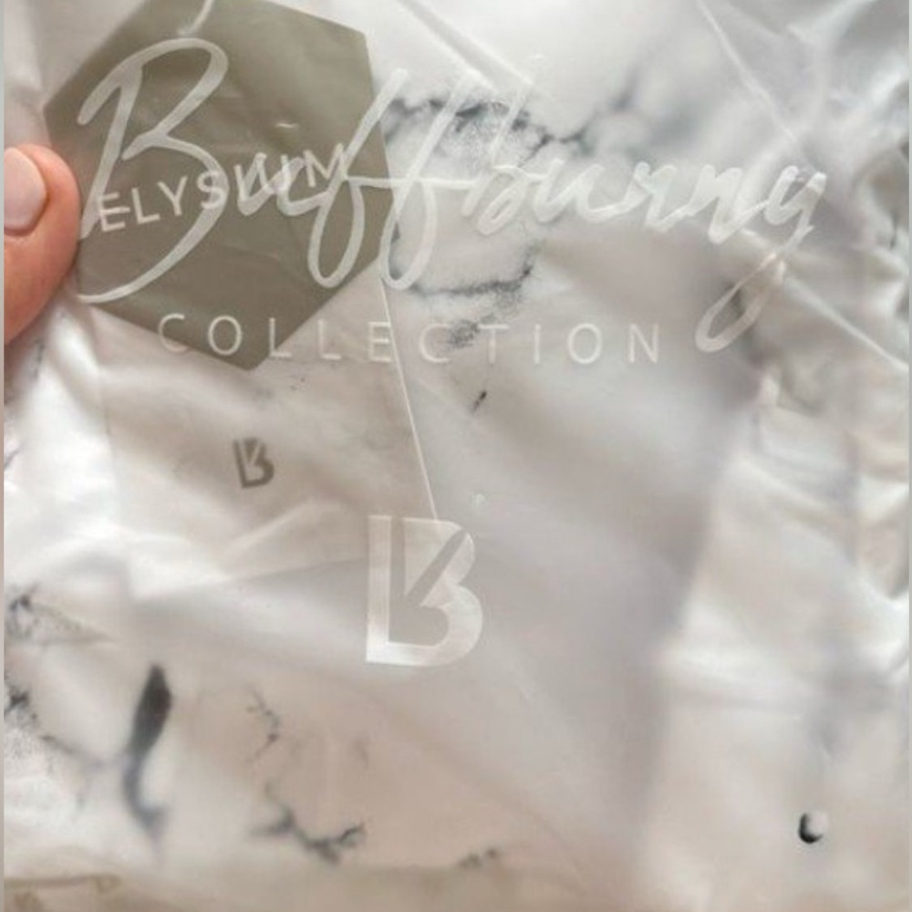 BuffBunny White Marble Full Length Leggings High-Waisted NIP/NEW - Picture 5 of 9